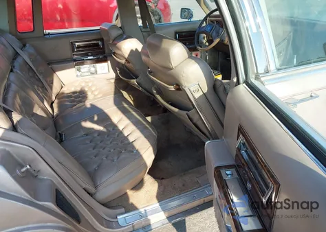 1991 Cadillac Brougham from USA, damaged, VIN 1G6DW5470MR725980